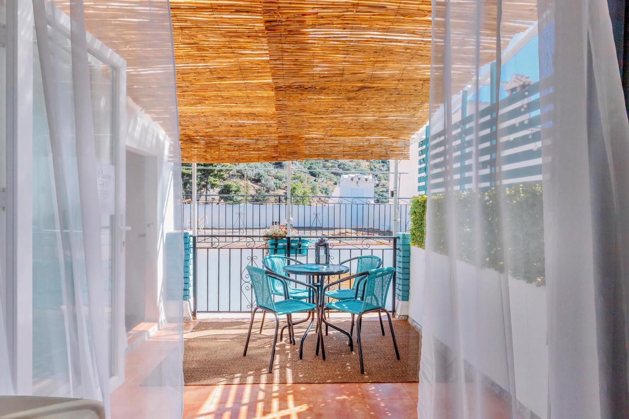 Casa De La Montana Apartments Sayalonga 外观 照片