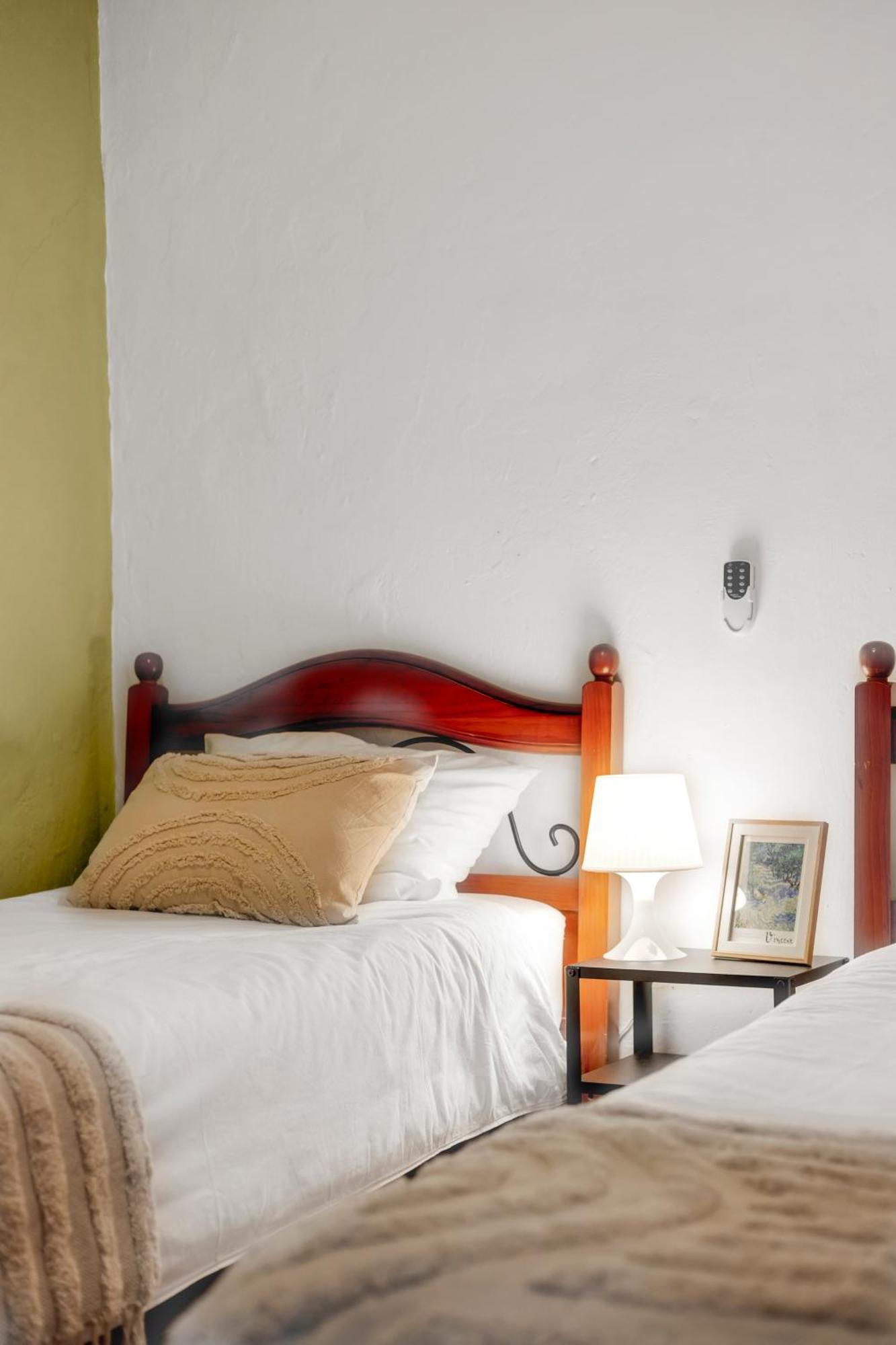 Casa De La Montana Apartments Sayalonga 外观 照片