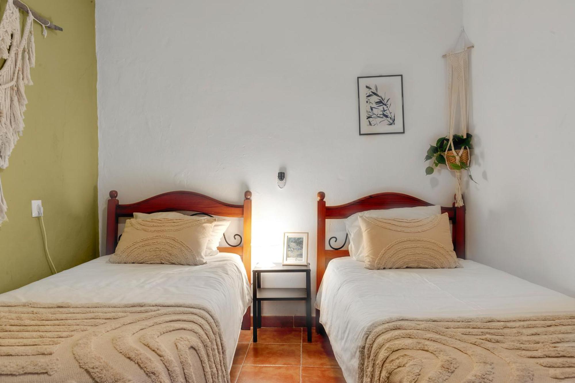 Casa De La Montana Apartments Sayalonga 外观 照片