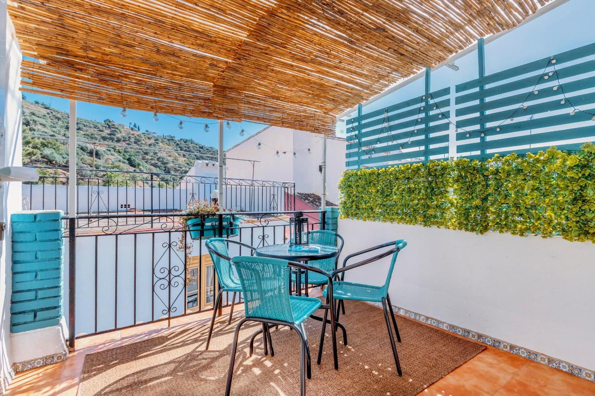 Casa De La Montana Apartments Sayalonga 外观 照片